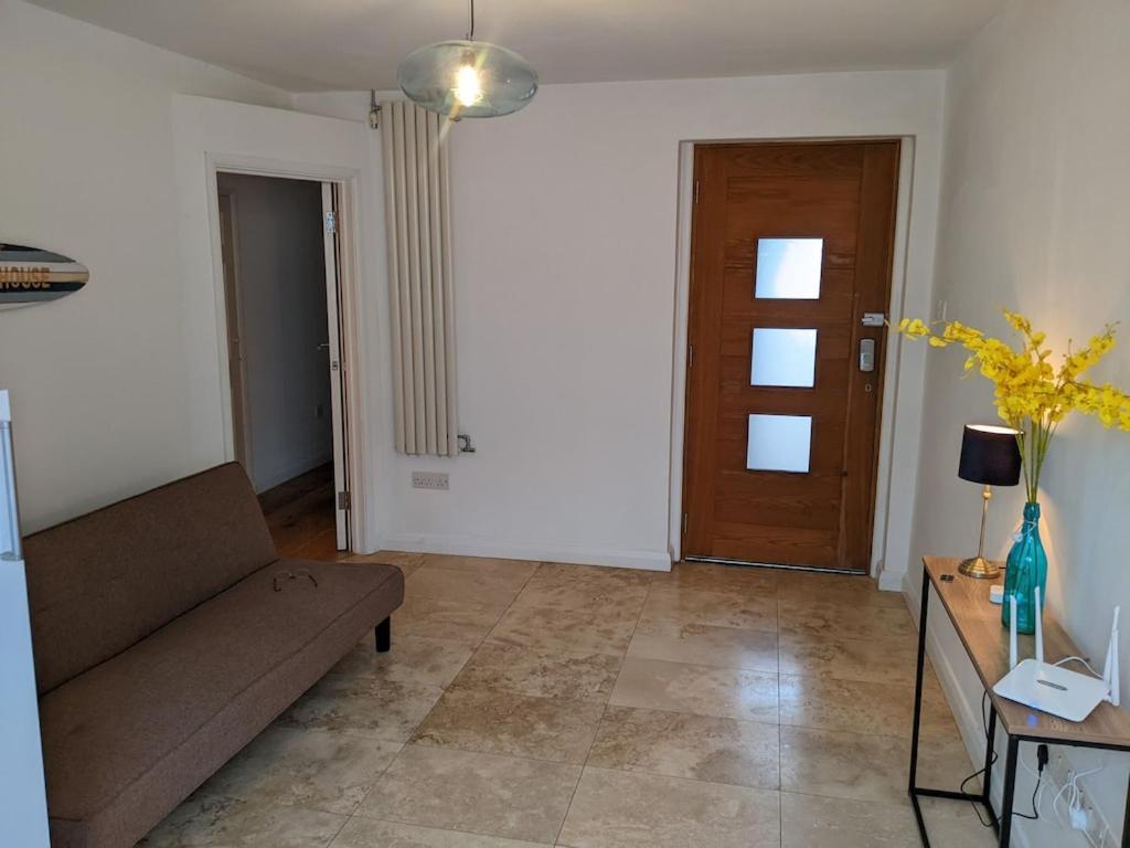 River House With Heated Pool June To Sep & Garden Туикънам Екстериор снимка