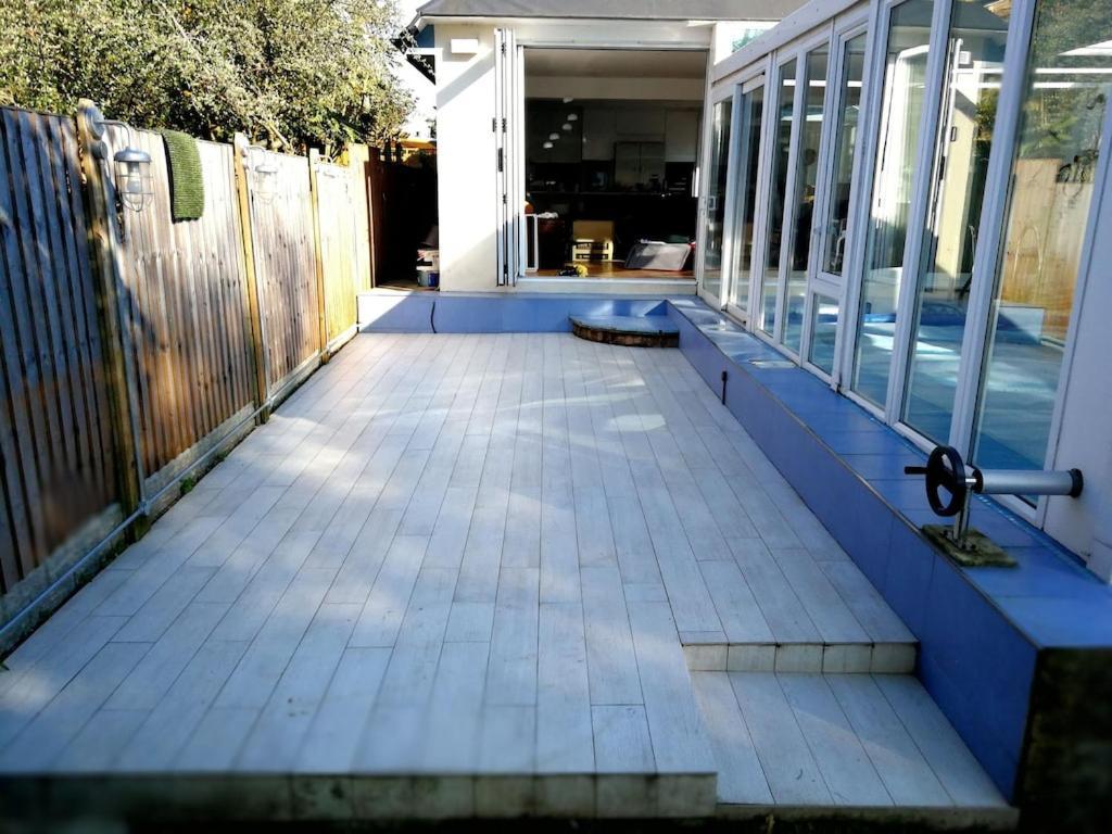 River House With Heated Pool June To Sep & Garden Туикънам Екстериор снимка